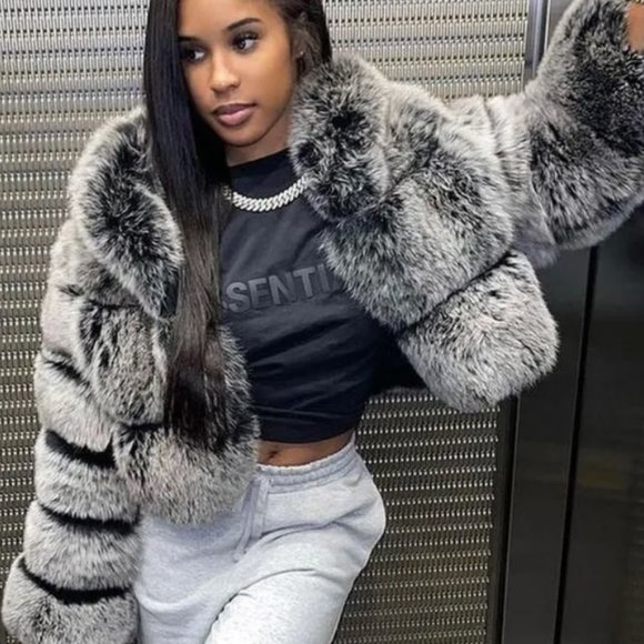 Jurllyshe fur coat Clearance